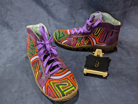 Skywalker Booties Mola Shoes - Size 9 - Ashera
