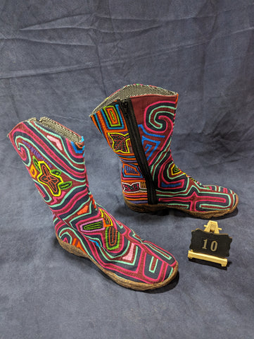 Infinity Zipper Mola Boot size 10 - Leona