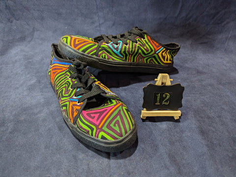 WILD Low-top Mola Shoes - Size 12 - Amari