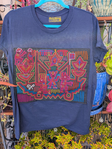 Tribal Hand Crafted Mola Shirt - Blooming - Aurora Dorada - Medium