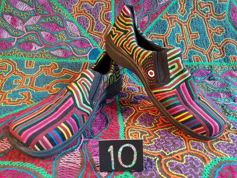 Moccasin Mola Shoes - Size 10 - Enchanting