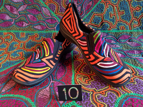 Moccasin Mola Shoes - Size 10 - Brillante