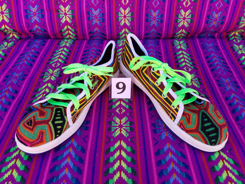WILD Lace up Mola Shoes - Size 9 - Feanor