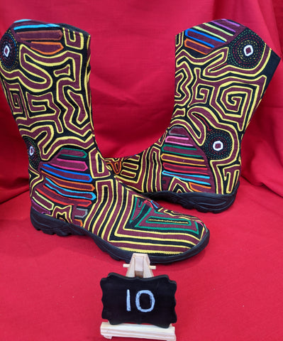 Infinity Zipper Mola Boot size 10 - Giggles