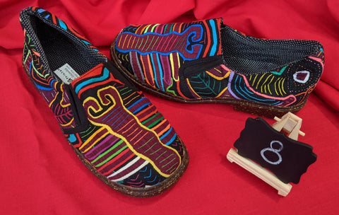 Moccasin Mola Shoes - Size 8 - Skanda