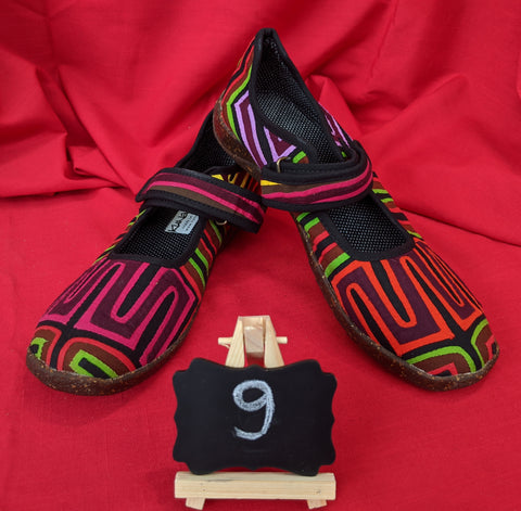 Mary Jane Mola Shoes - Size 9 - Elga