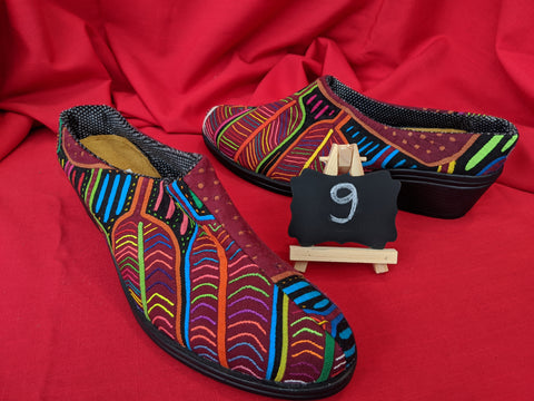 Vikina Clog - Mola Shoes - Size 9 - Gil